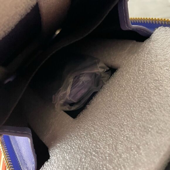 Monarque Blue Marble Crossbody Bag NWT - Picture 8 of 12